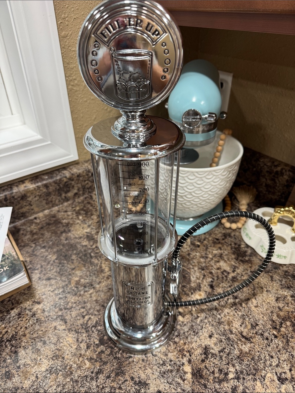 Alcohol dispenser